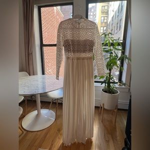 Self Portrait Pleated Crochet Floral Maxi Dress size US 8